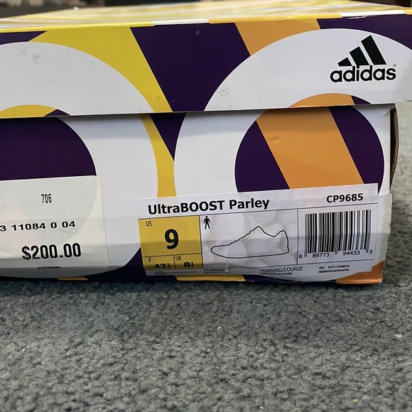 Adidas UltraBOOST Parley - Picture 8 of 8